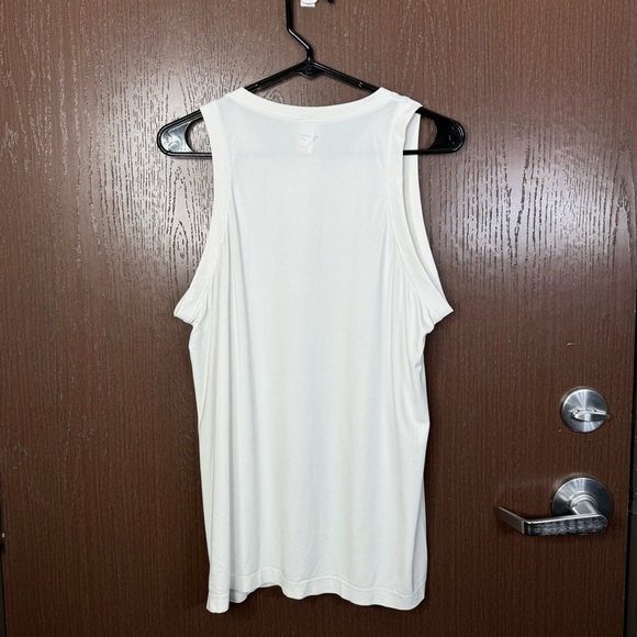 Gymshark Seamless Tank Top - Picture 2 of 3